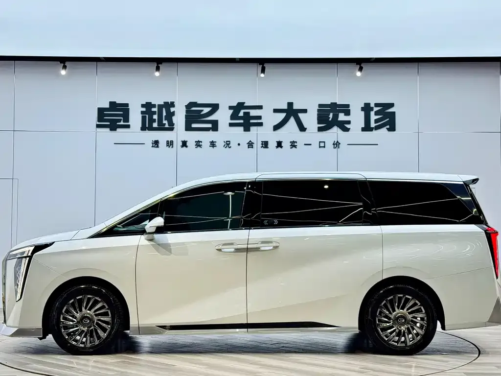 GAC Motor Trumpchi M8 — фото 9