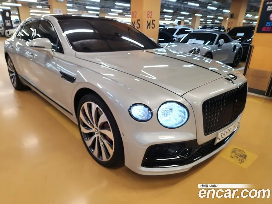 Bentley Flying Spur 2021 из KR, фото 5