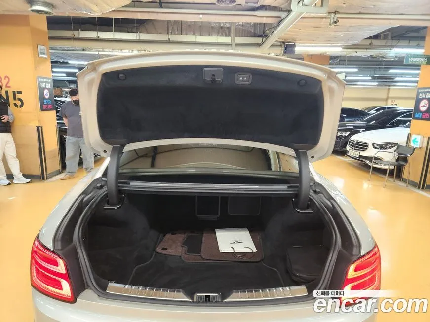 Bentley Flying Spur 2021 из KR, фото 10