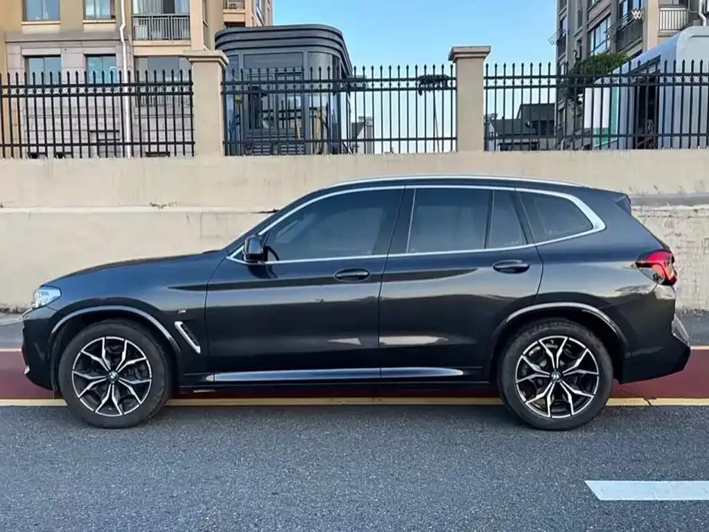 BMW X3 — фото 10