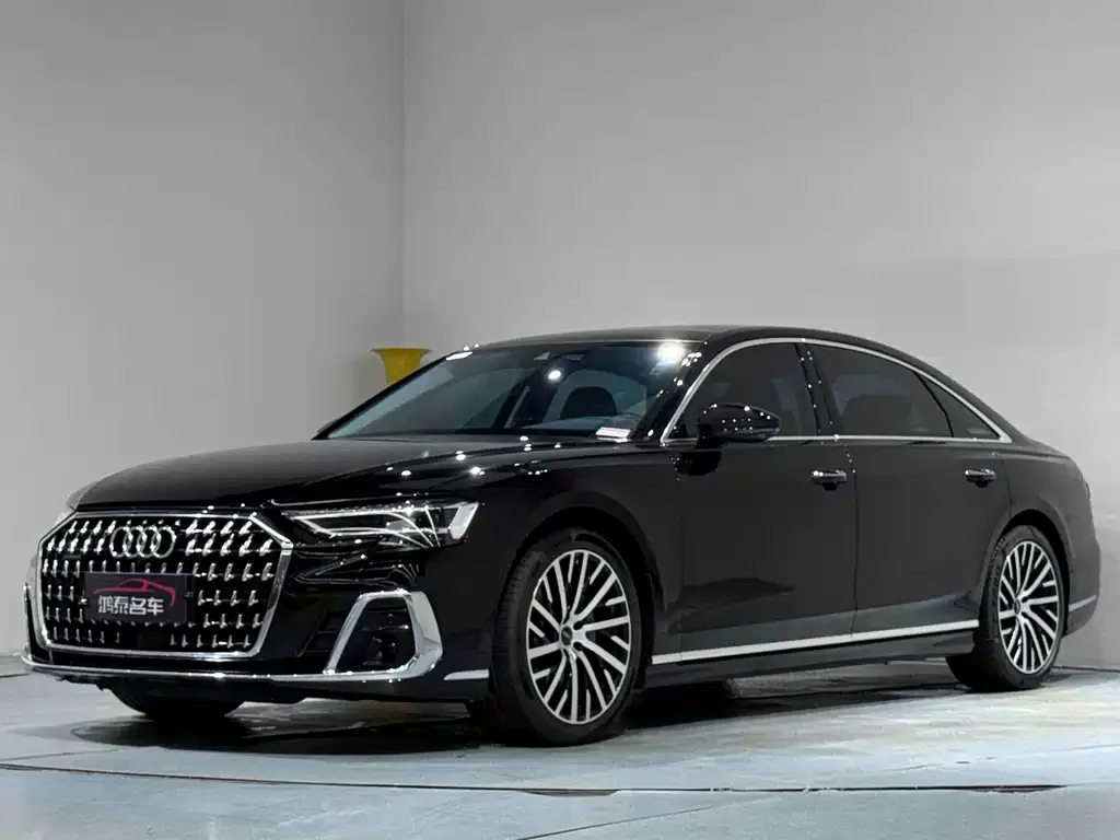 Audi A8 — фото 5