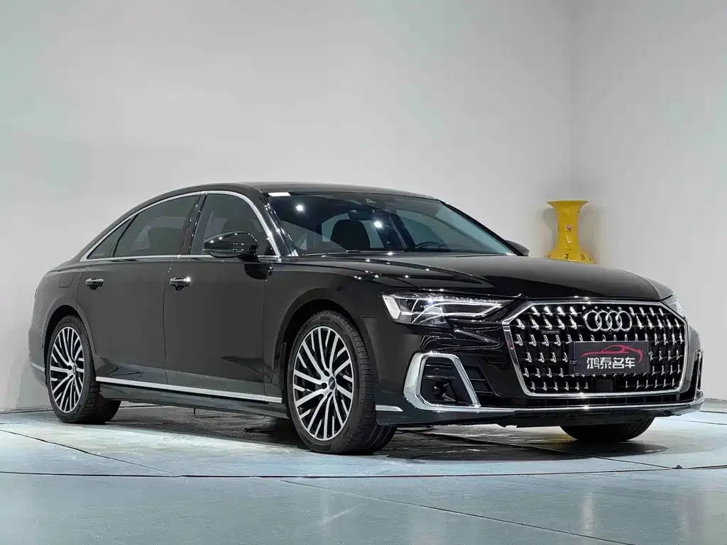 Audi A8 — фото 3