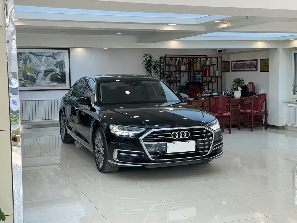 Audi A8 — фото 10