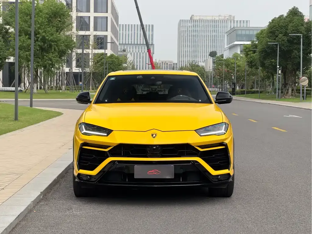 Lamborghini Urus — фото 5