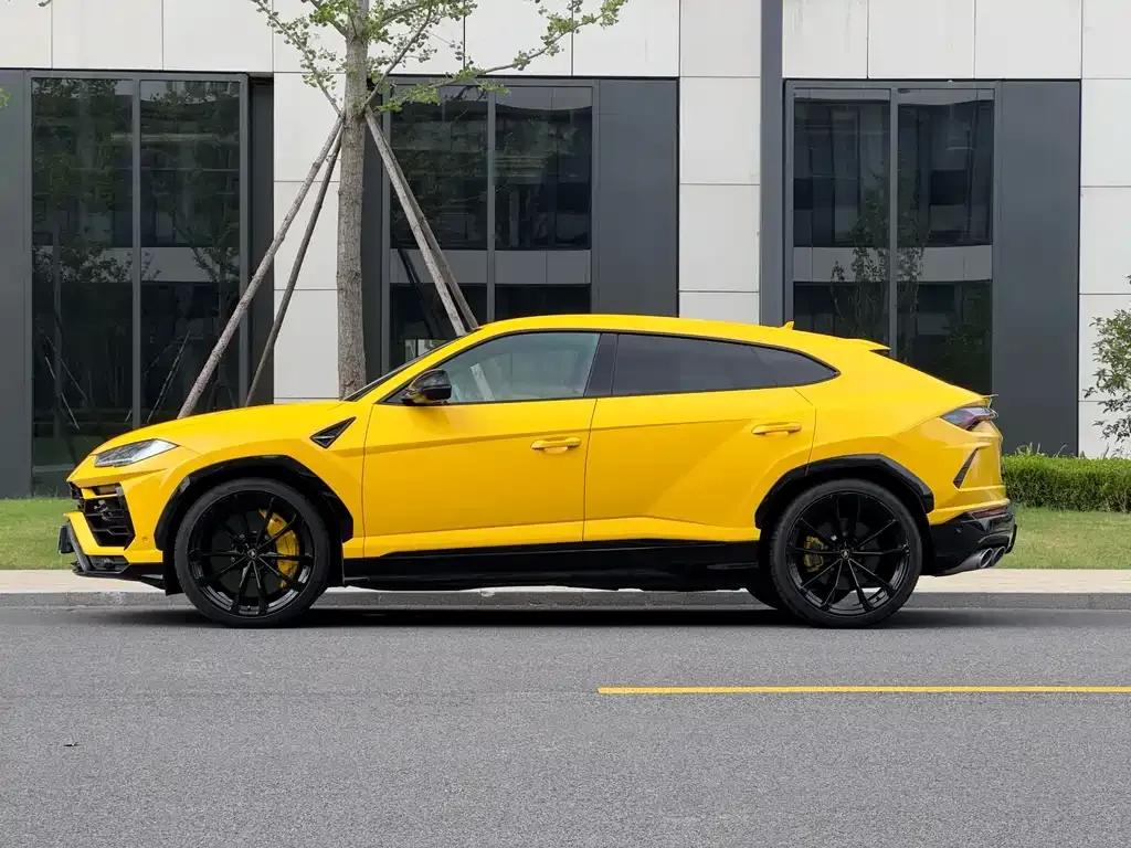 Lamborghini Urus — фото 2