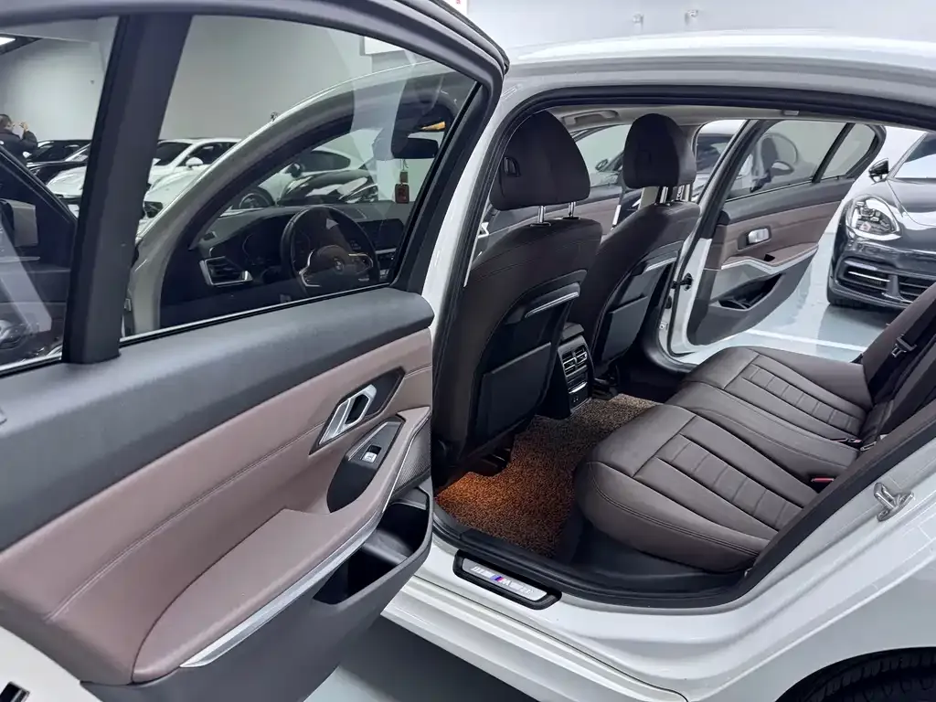BMW 3 Series — фото 10
