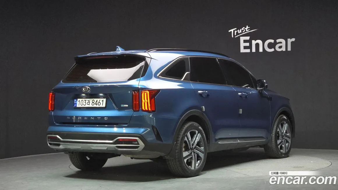 Kia Sorento — фото 4