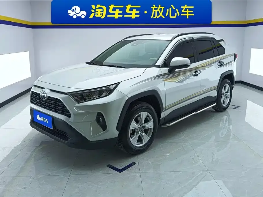 Toyota RAV4 2024 из CN, фото 1