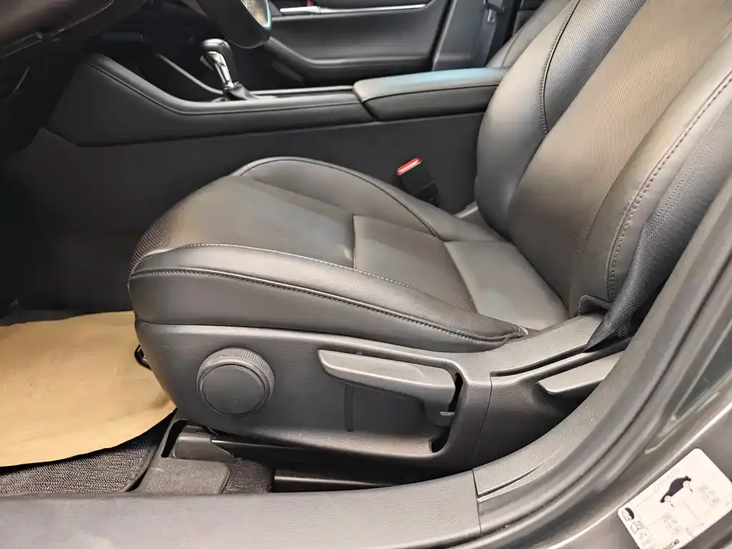 Mazda 3 Axela 2022 из CN, фото 6