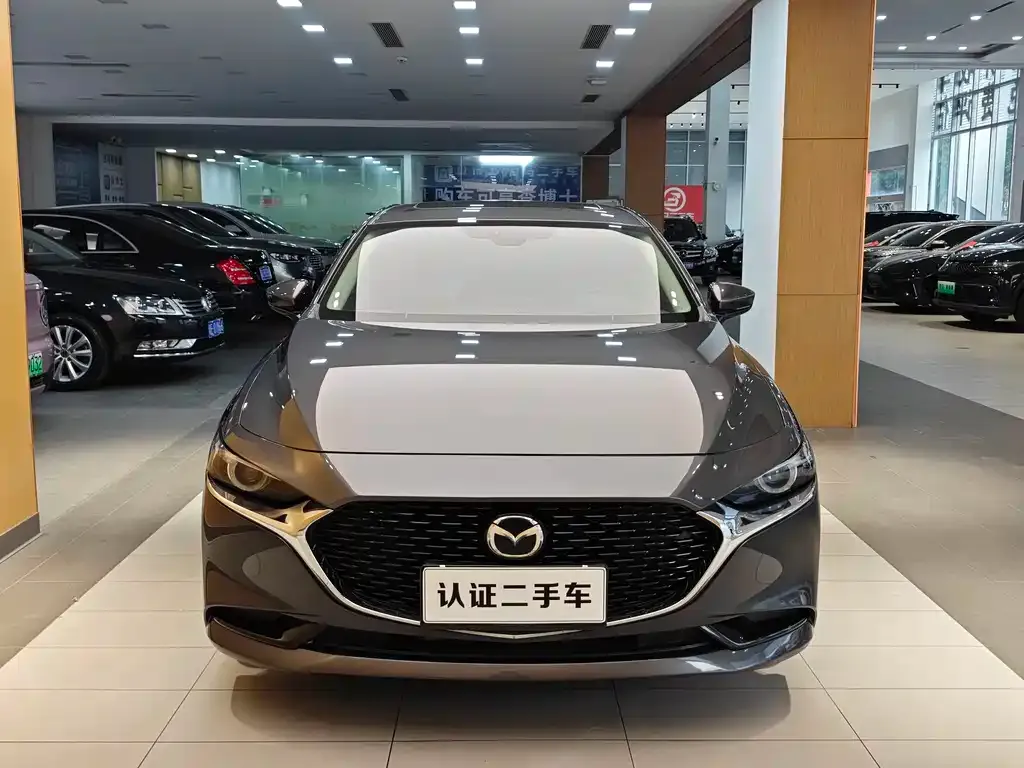 Mazda 3 Axela 2022 из CN, фото 2