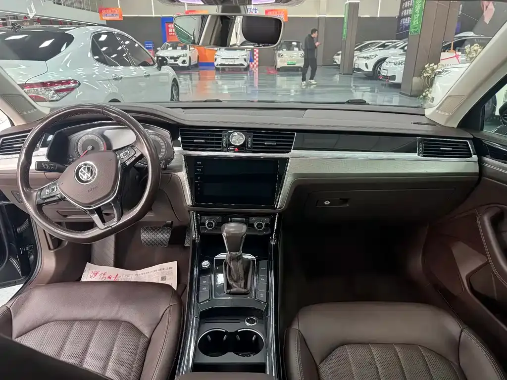 Volkswagen Phideon 2021 из CN, фото 9