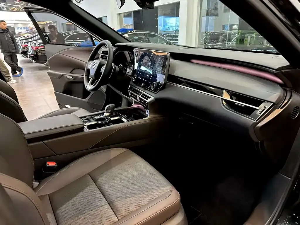 Lexus RX 2025 из CN, фото 9