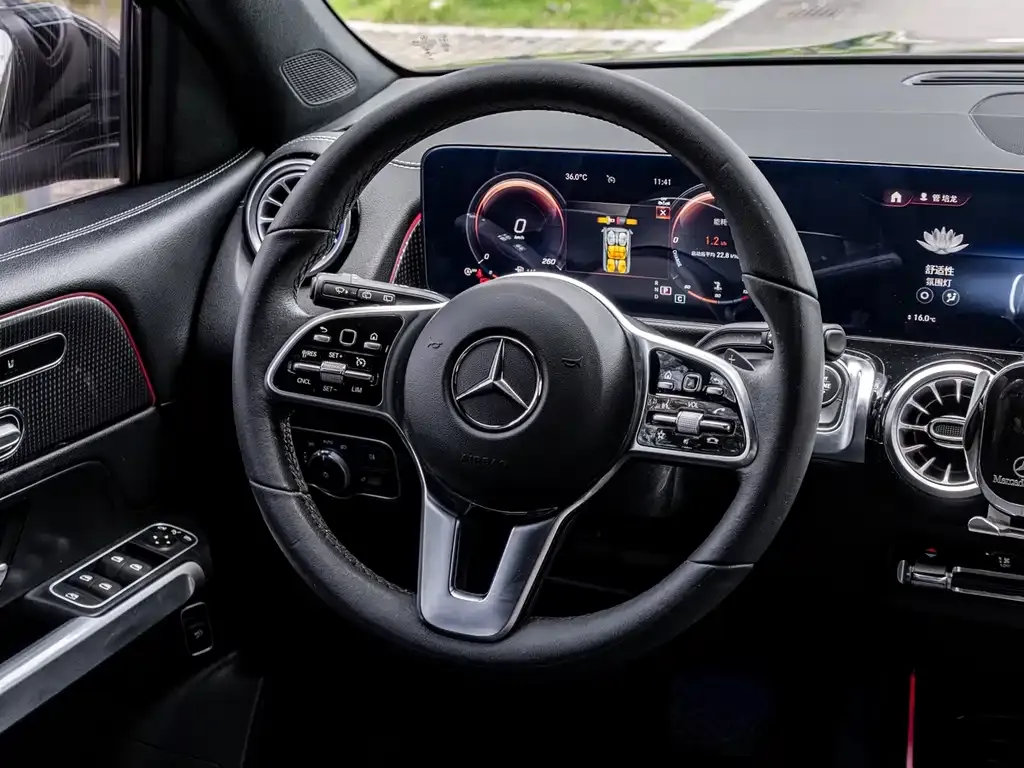 Mercedes-Benz GLB 2023 из CN, фото 2