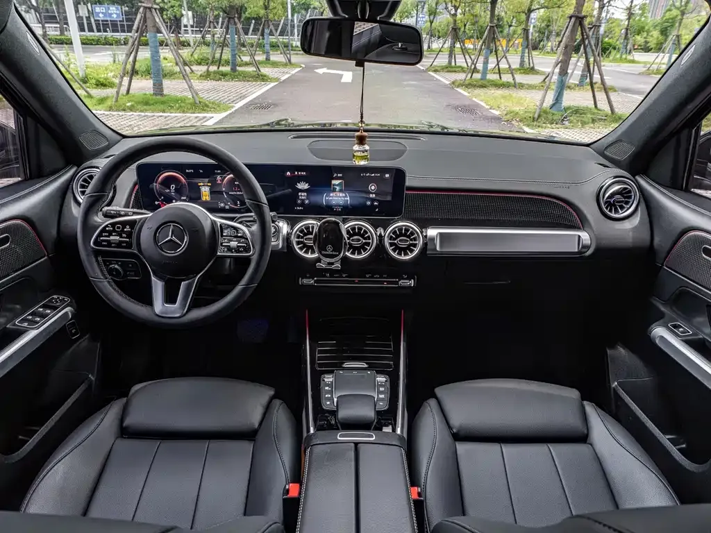 Mercedes-Benz GLB 2023 из CN, фото 5