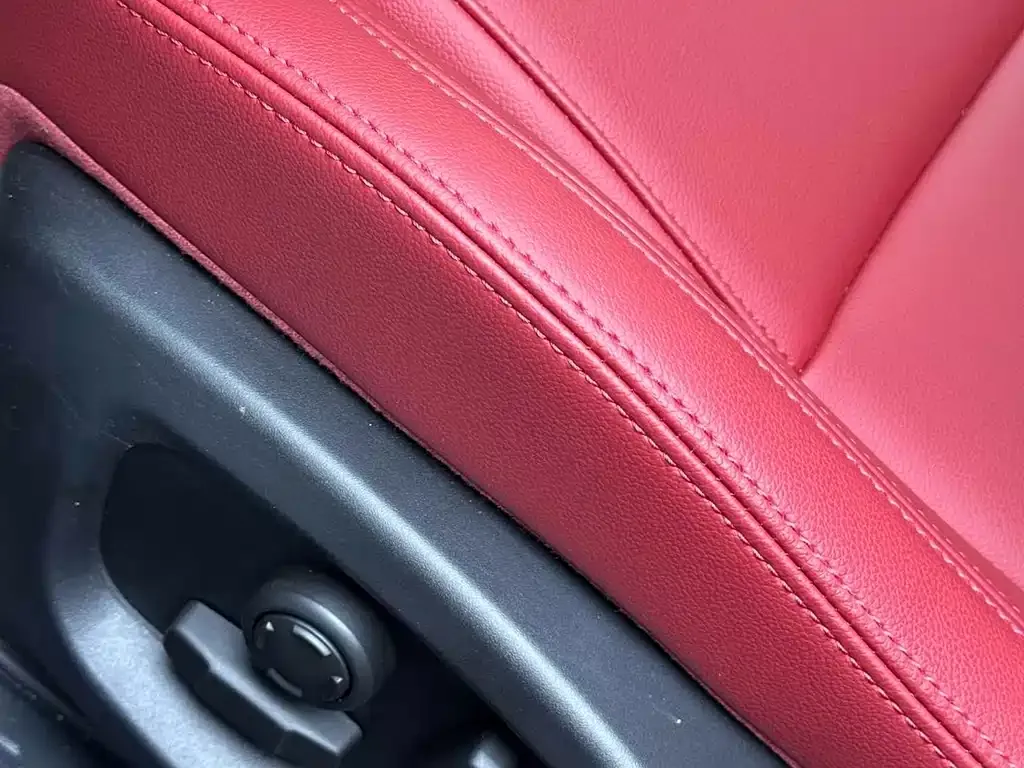 Jaguar XEL — фото 4