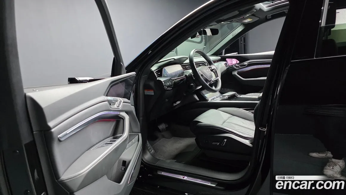 Audi Q8 e-tron 2024 из KR, фото 9