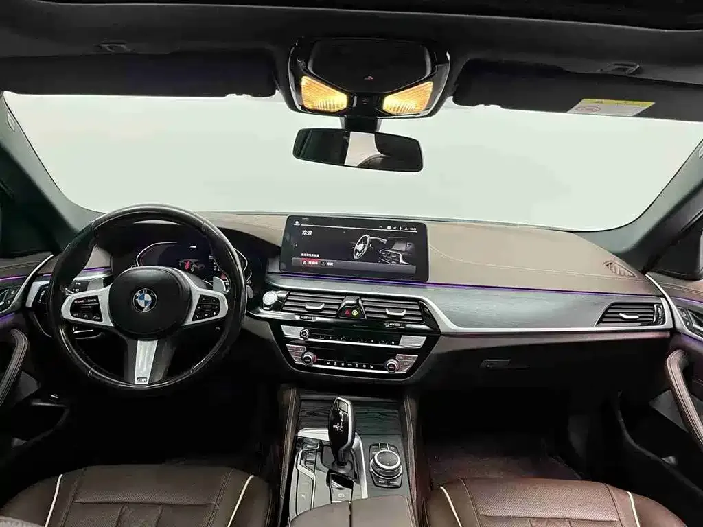 BMW 5 Series — фото 4