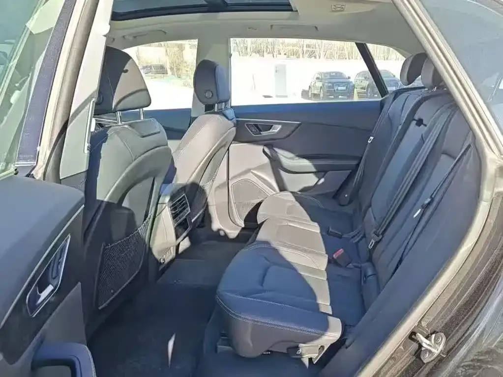 Audi Q8 2025 из CN, фото 4