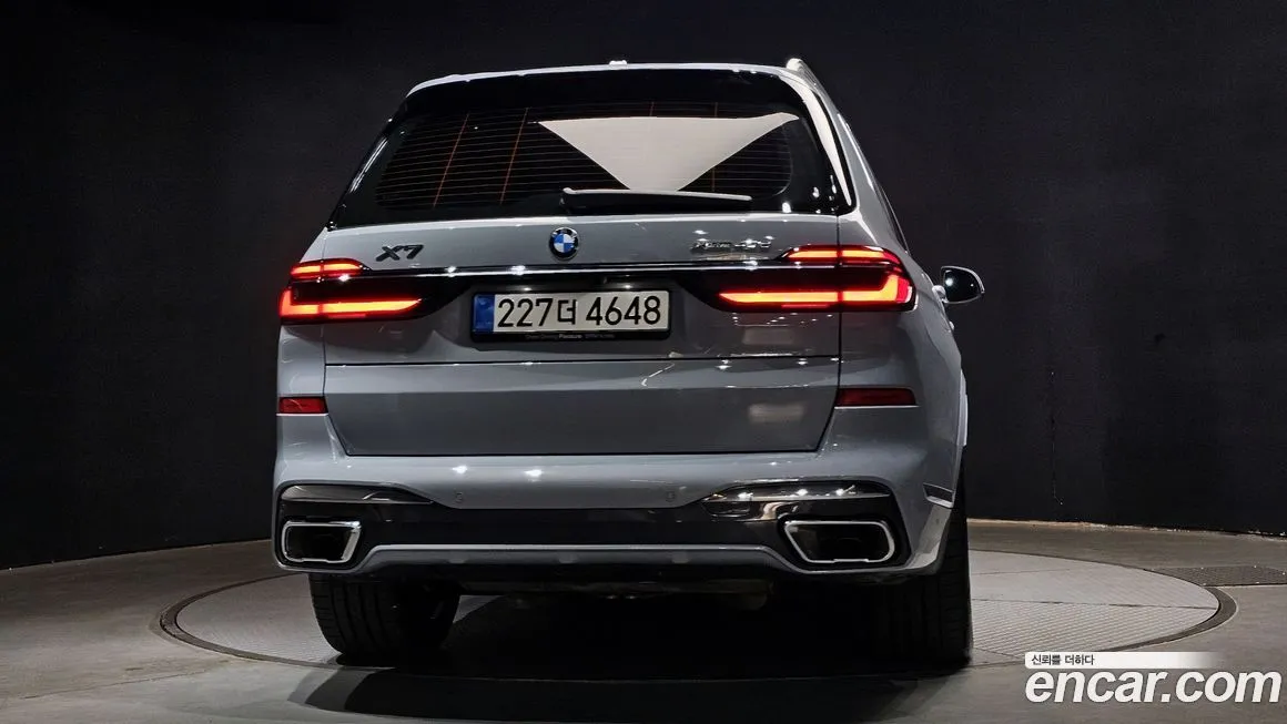 BMW X7 — фото 6