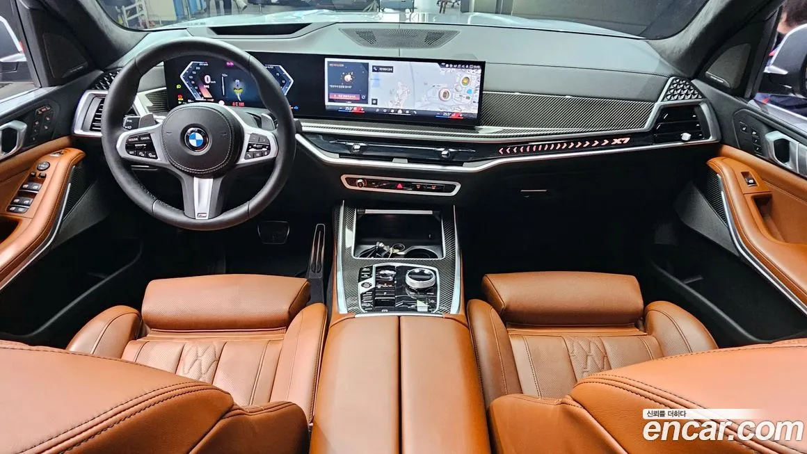 BMW X7 — фото 9