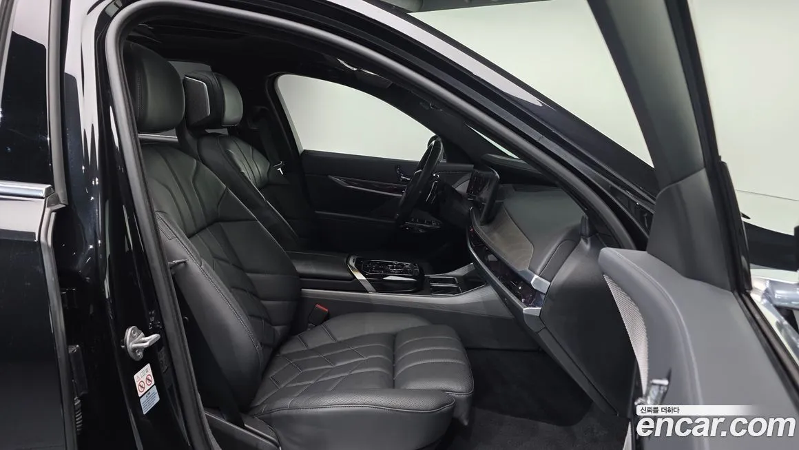 BMW 7-Series 2023 из KR, фото 7