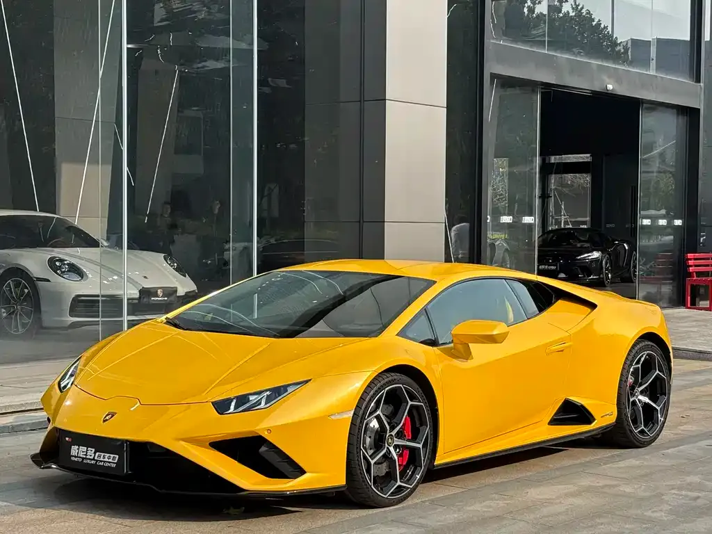 Lamborghini Huracan 2023 из CN, фото 1