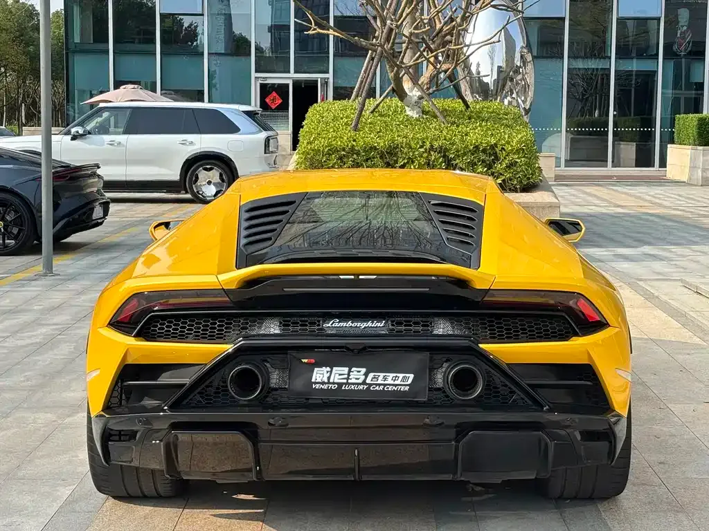 Lamborghini Huracan 2023 из CN, фото 8