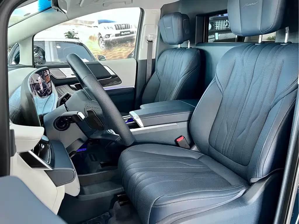 Buick Century 2023 из CN, фото 2