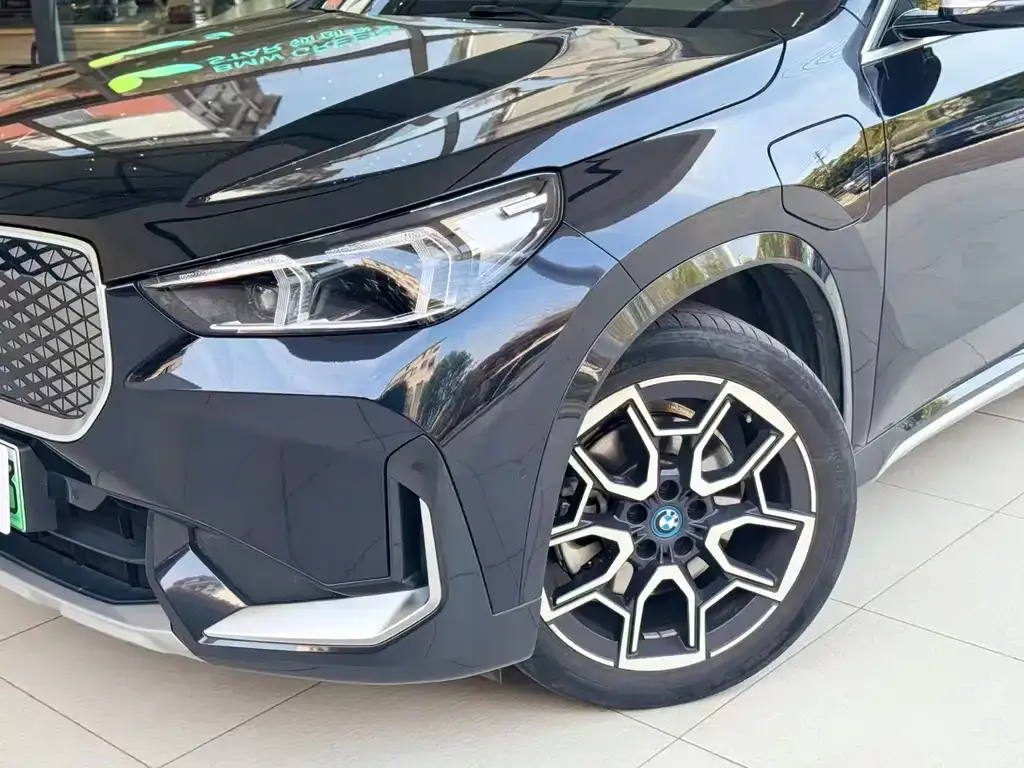 BMW iX1 2023 из CN, фото 9