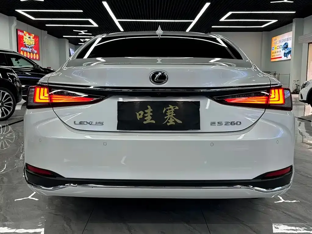 Lexus ES — фото 2