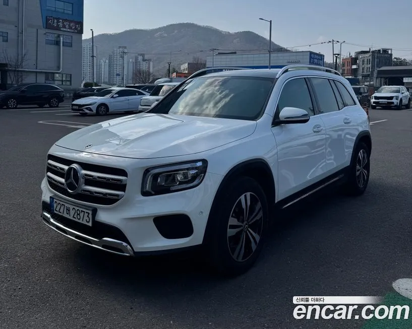 Mercedes-Benz GLB-Class