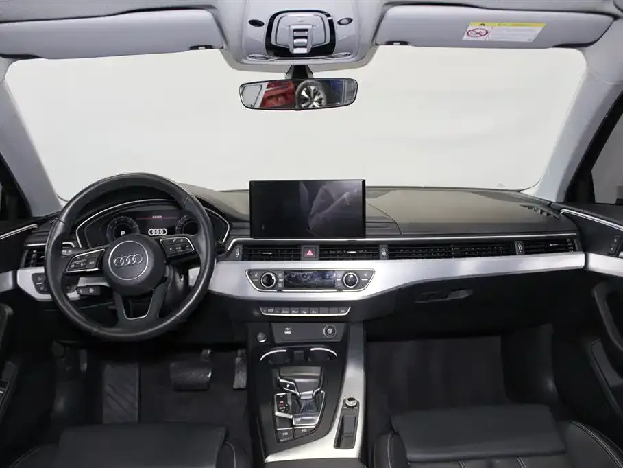 Audi A4L 2021 из CN, фото 5