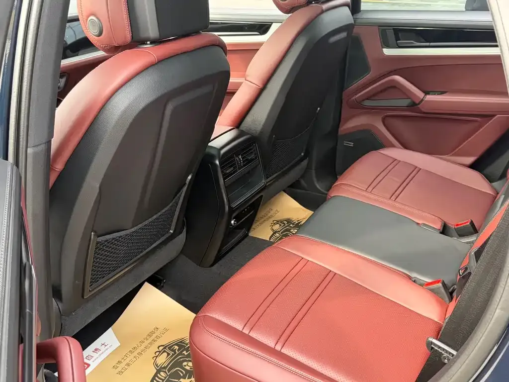 Porsche Cayenne 2025 из CN, фото 5