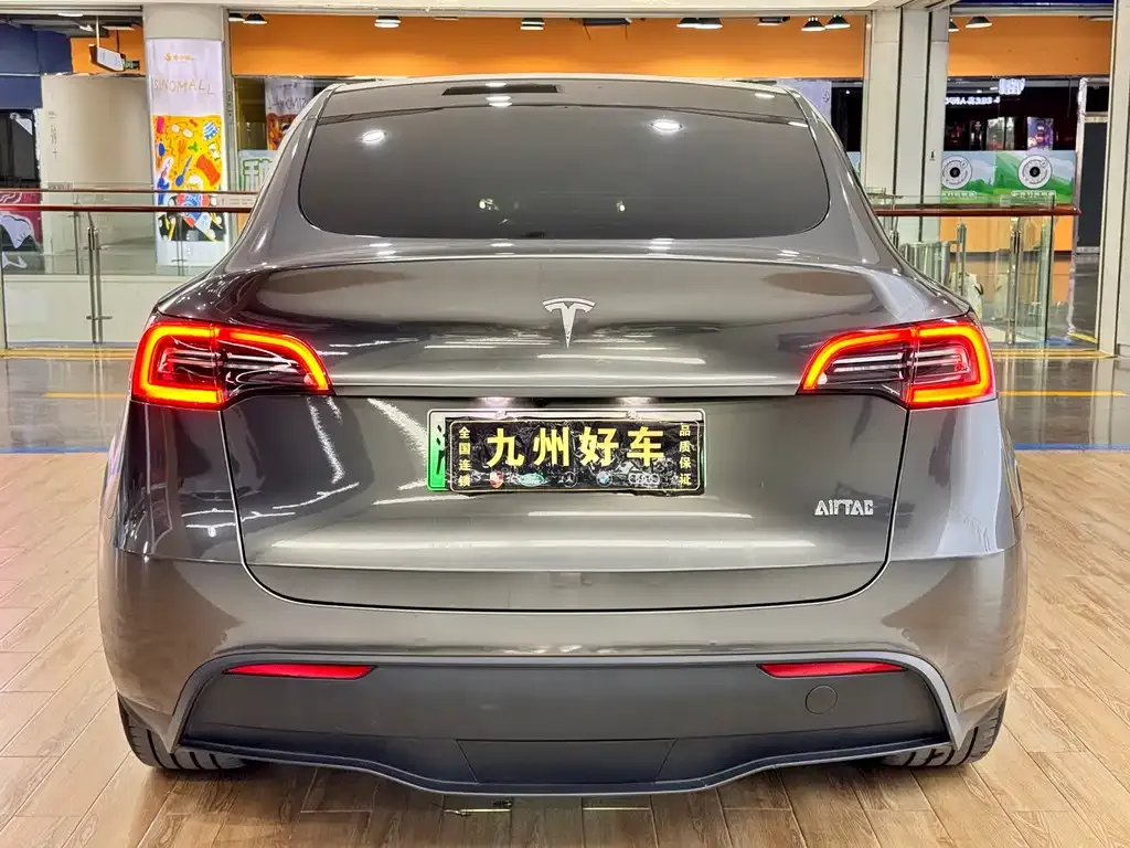 Tesla Model Y 2024 из CN, фото 6