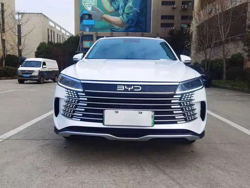 BYD Seal 05 DM-i — фото 8