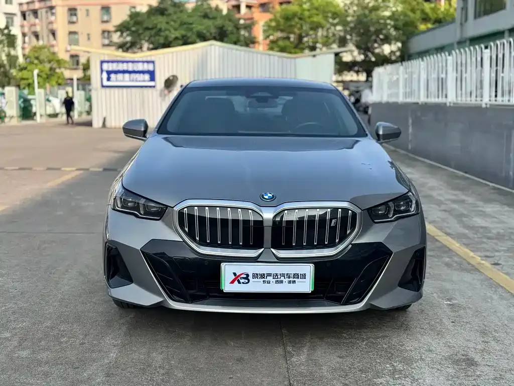 BMW i5 — фото 6