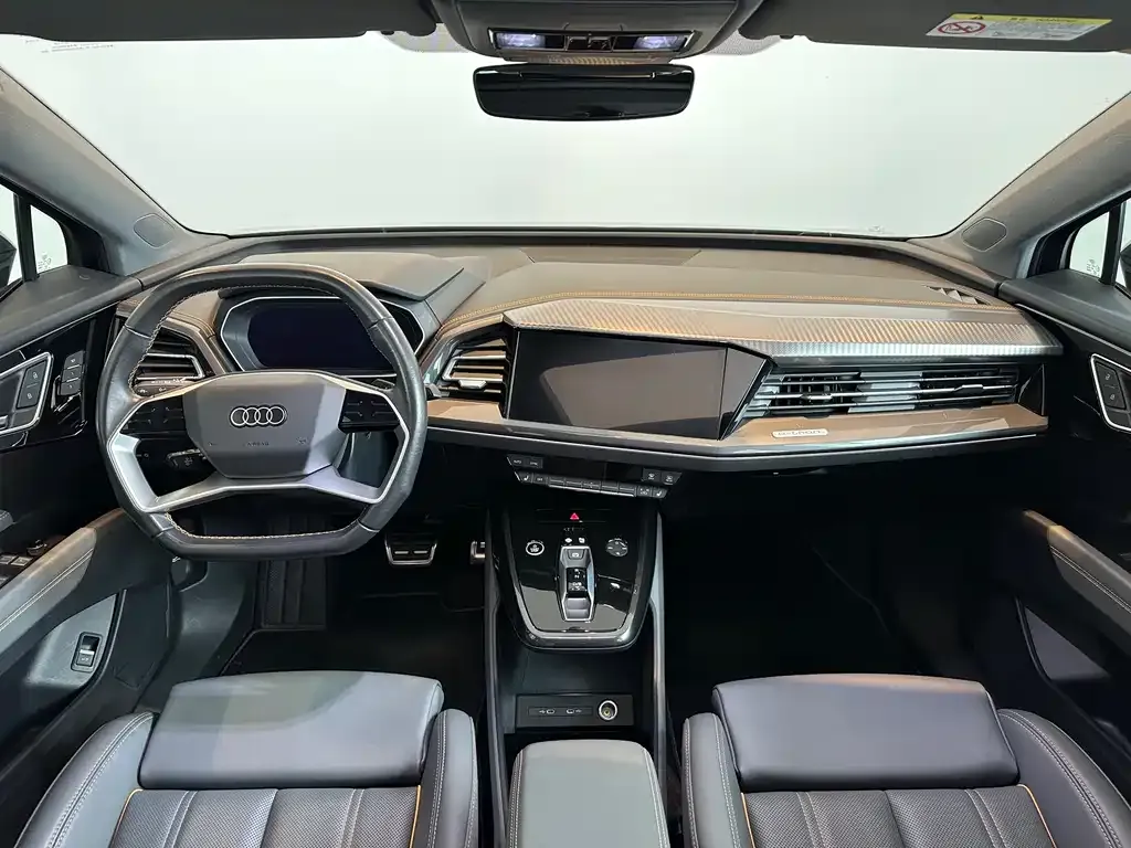 Audi Q4 e-tron — фото 9