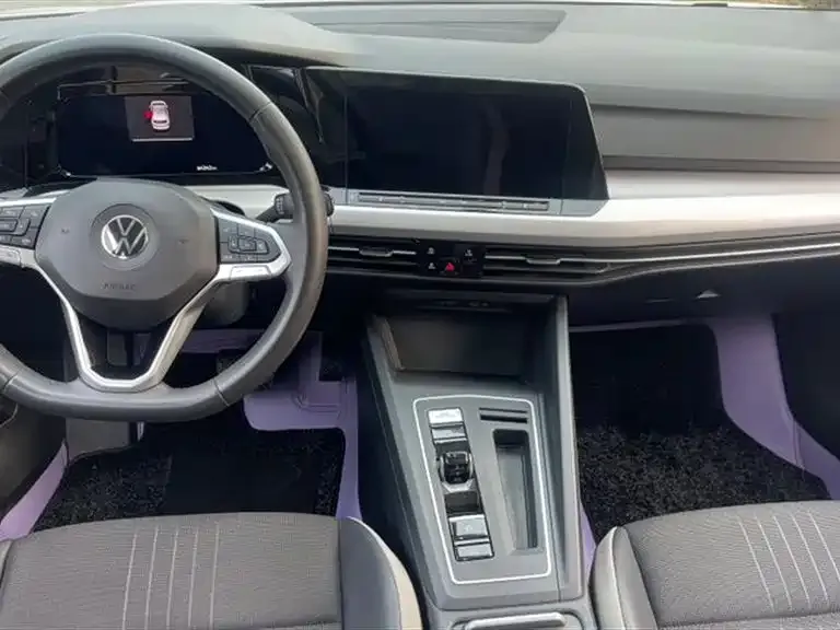 Volkswagen Golf 2023 из CN, фото 9