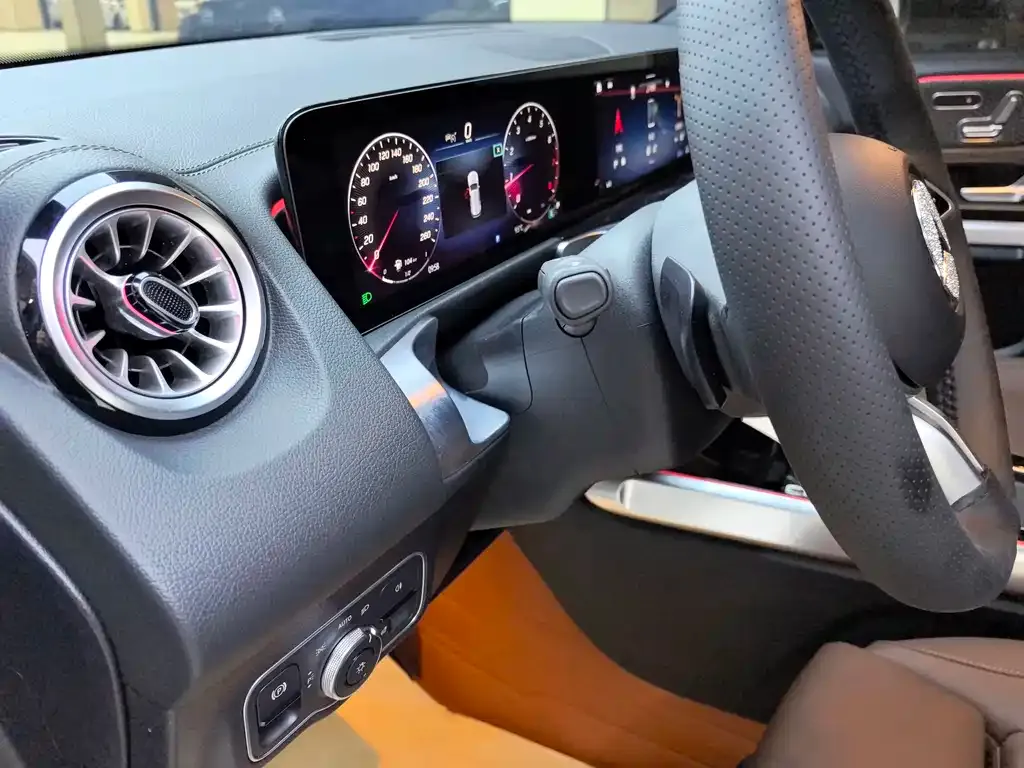 Mercedes-Benz GLB 2025 из CN, фото 10