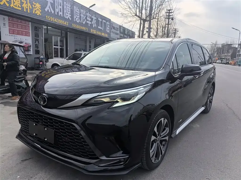 Toyota Granvia 2025 из CN, фото 1