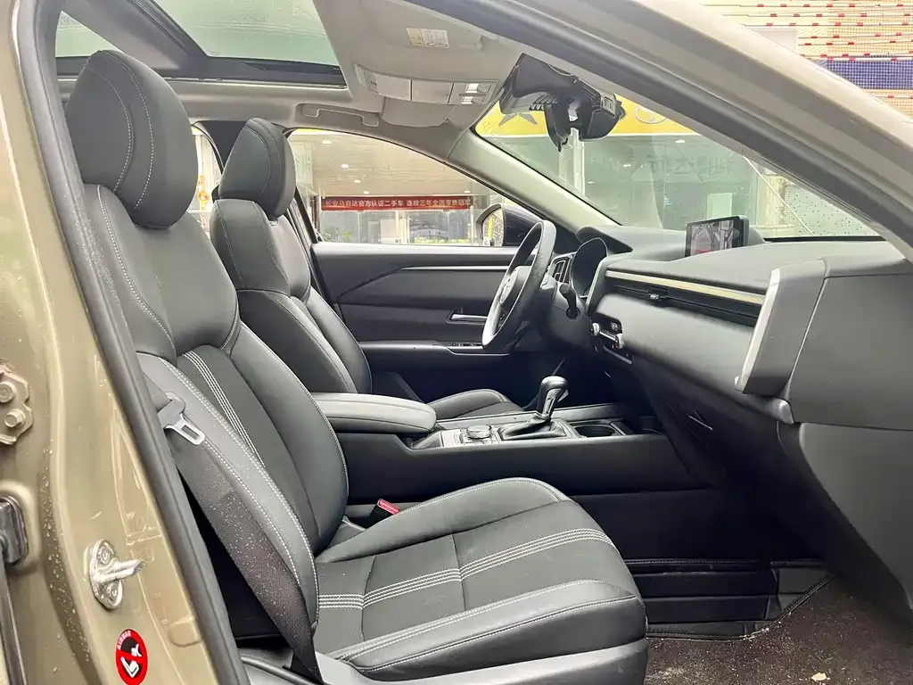 Mazda CX-50 2023 из CN, фото 4