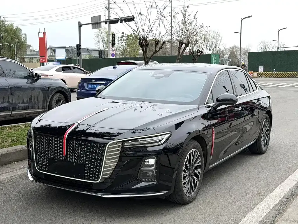 Hongqi H5 — фото 1