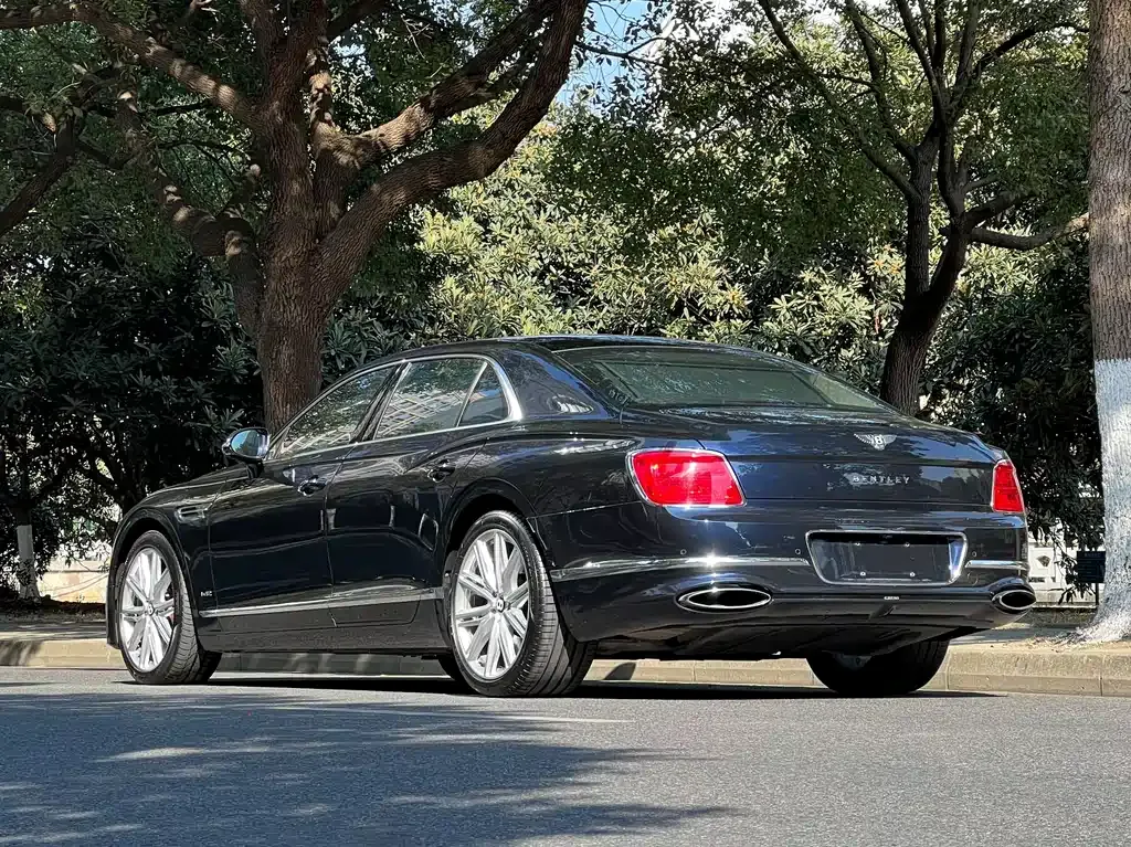Bentley Flying Spur 2021 из CN, фото 5