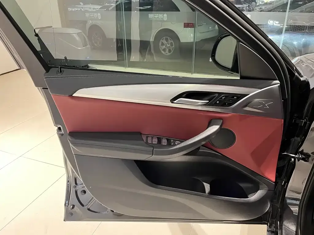 BMW X4 2022 из CN, фото 7