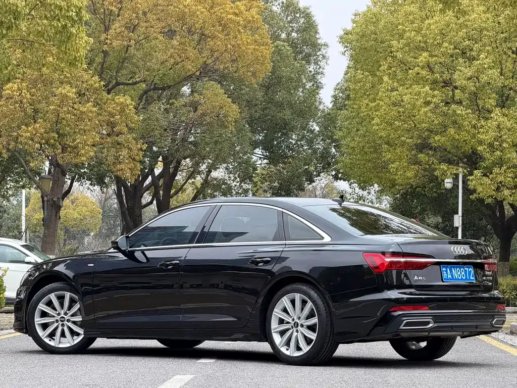 Audi A6L 2022 из CN, фото 9