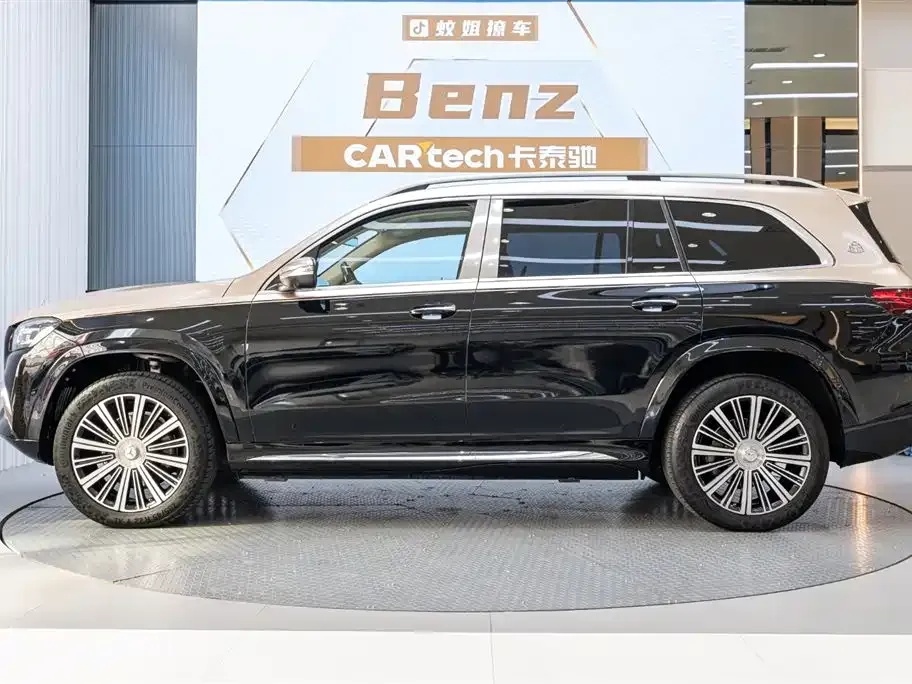 Mercedes-Benz GLS — фото 9