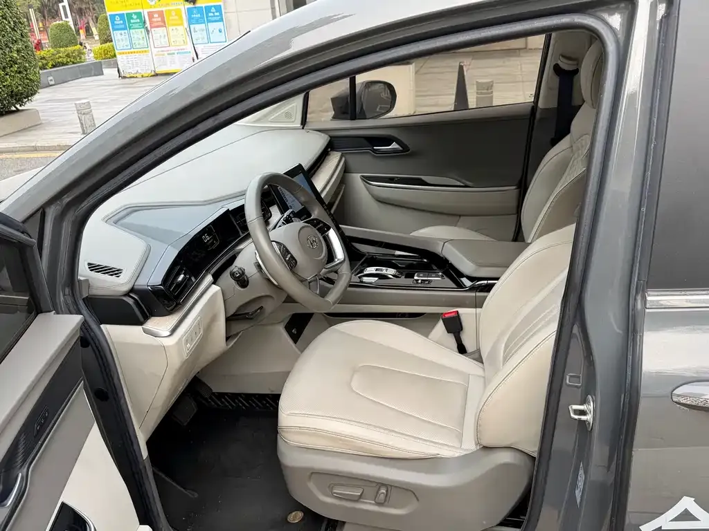 Hyundai Custo — фото 2