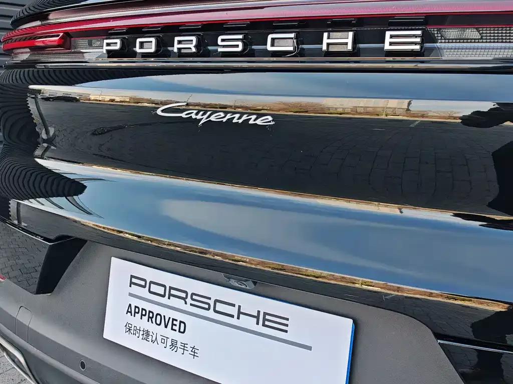 Porsche Cayenne — фото 7
