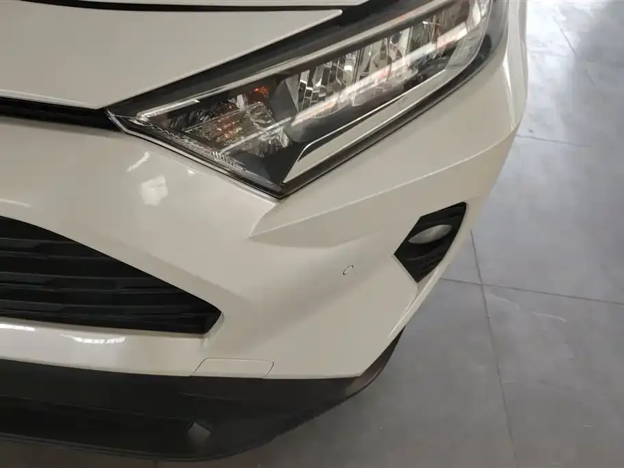 Toyota RAV4 2021 из CN, фото 10