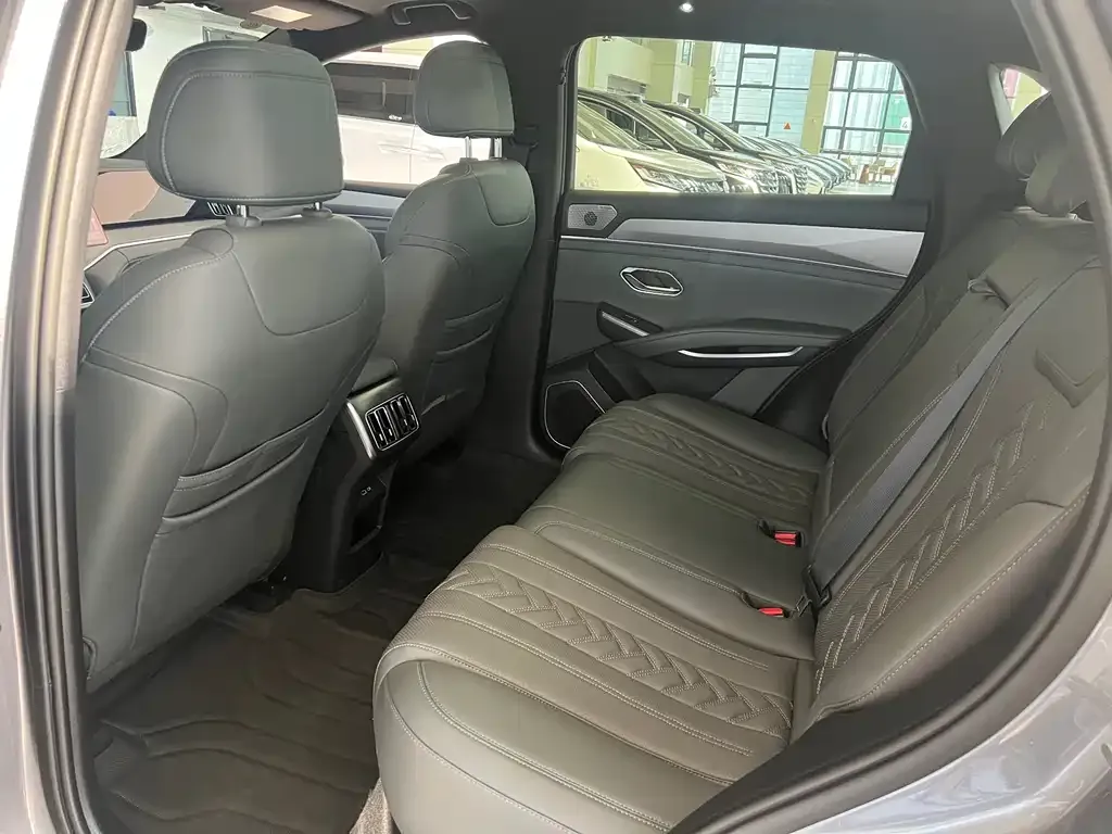 BYD L DM-i 2025 из CN, фото 6